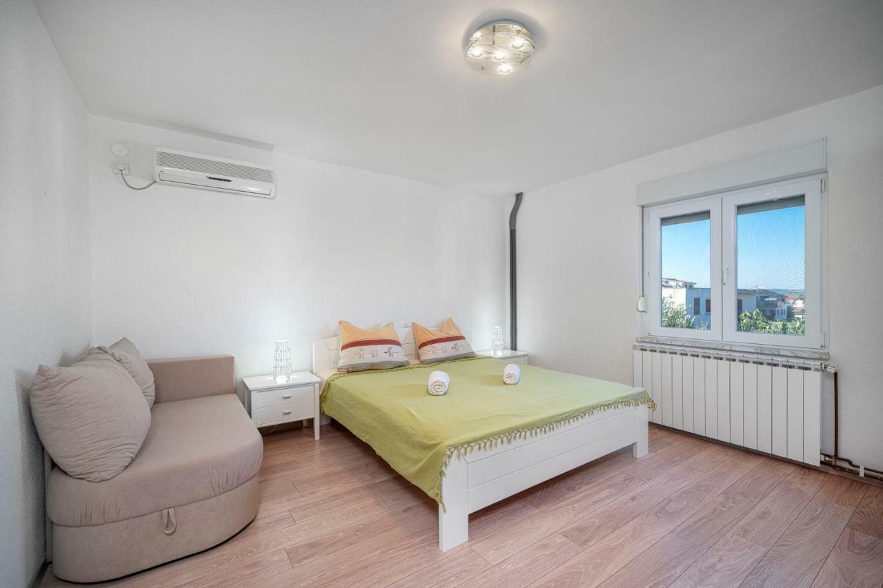 Apartmani Pataca โวดีเซ ภายนอก รูปภาพ